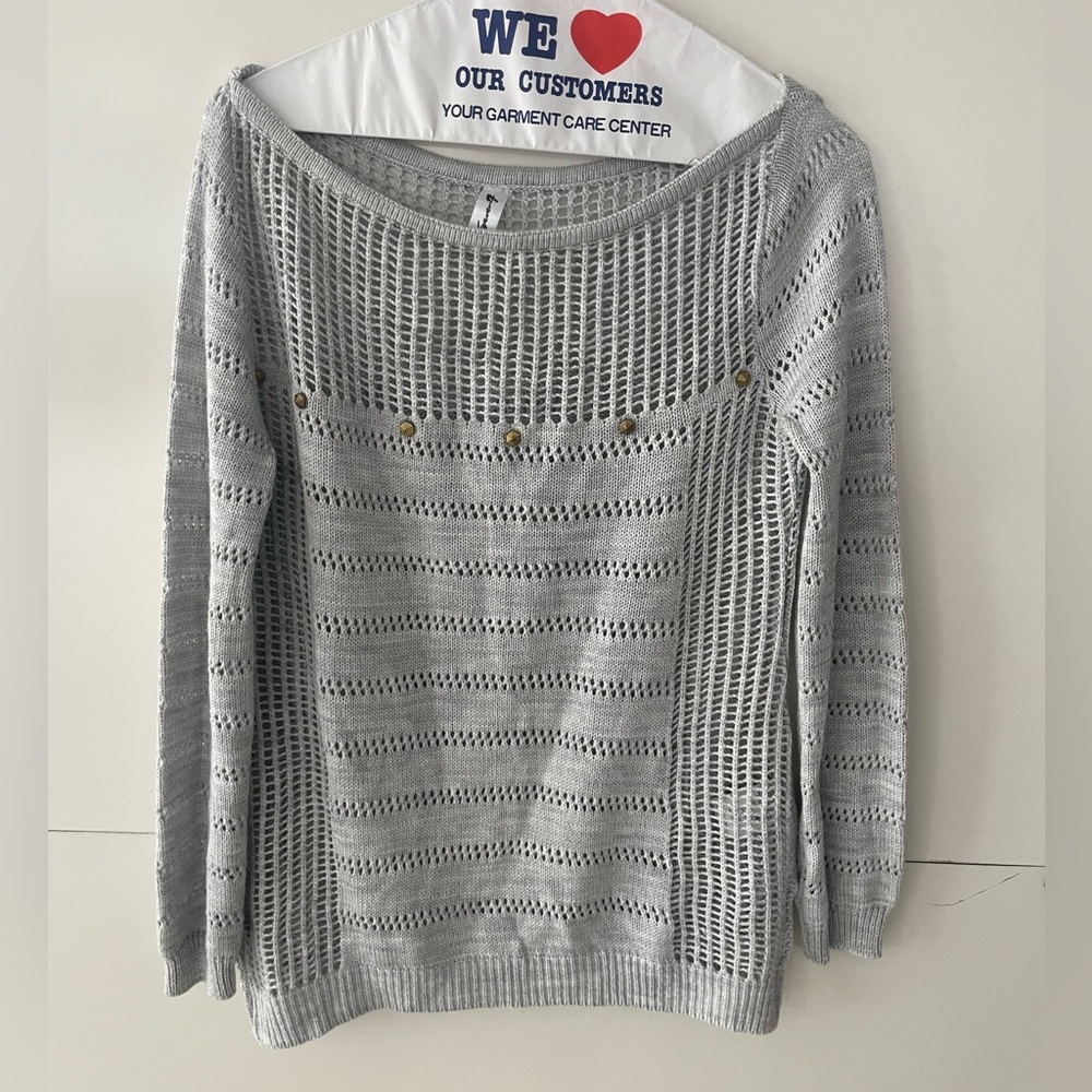 Seven 7 Sweater light grey gray EUC FALL medium